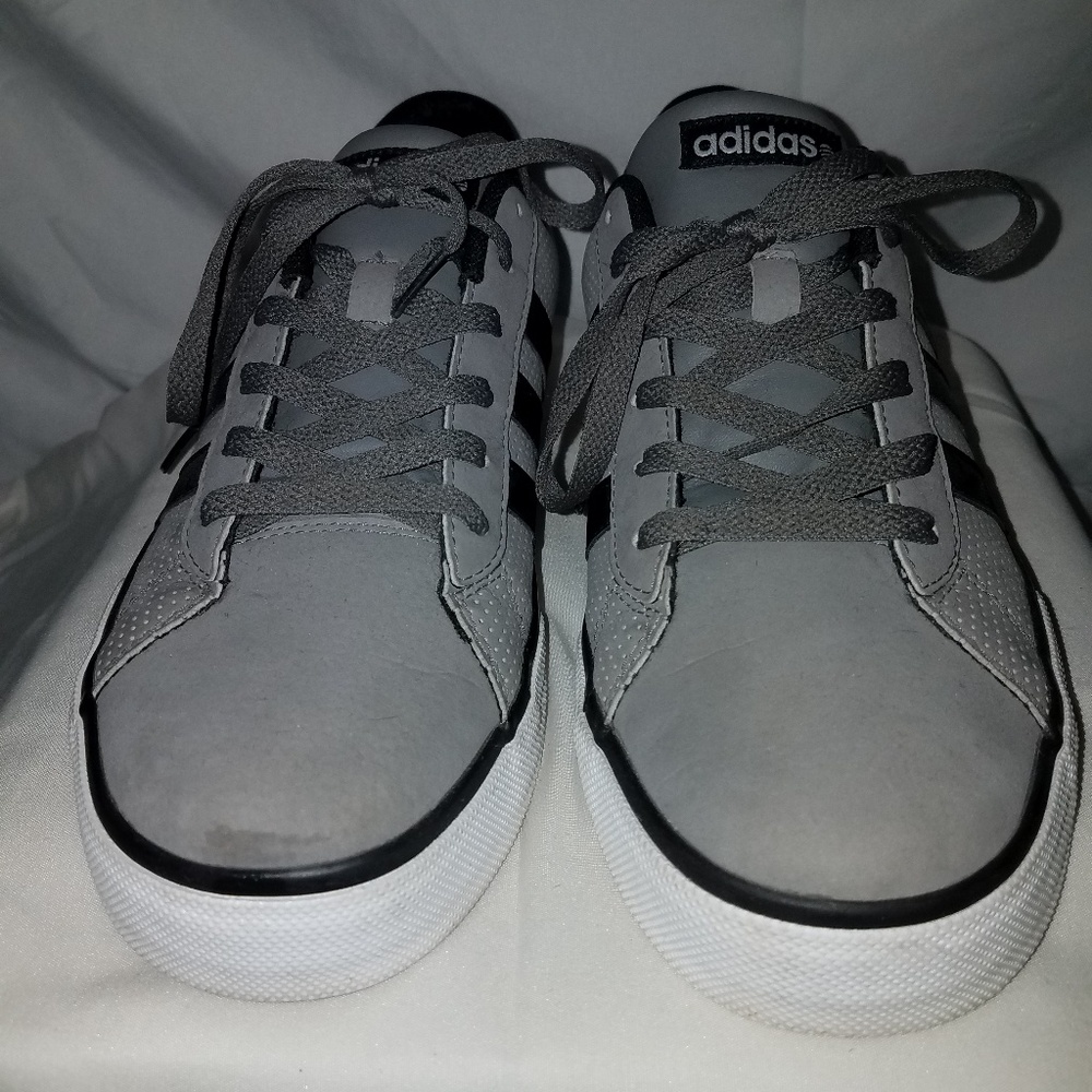 Adidas - Picture 3 of 3
